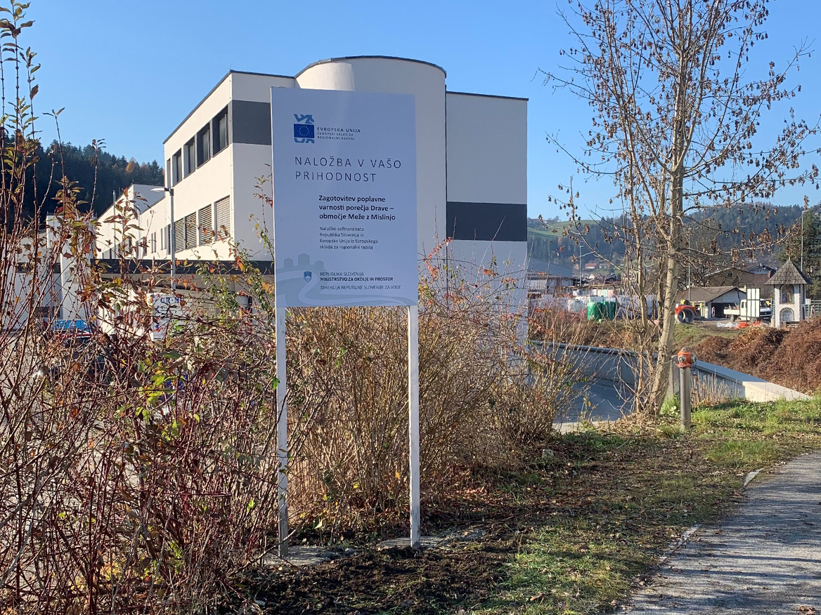 Spominska tabla na območju Prevalj II