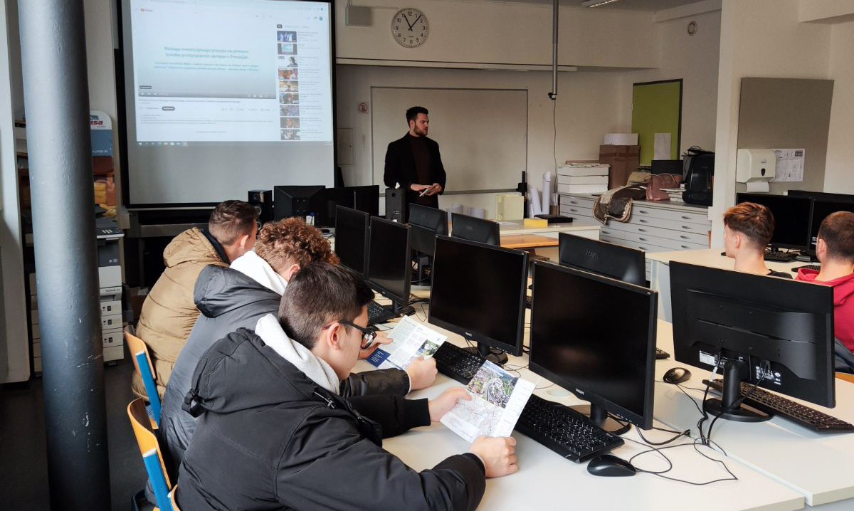 Delavnica na temo predstavitve gradnje protipoplavnih ukrepov delavnica