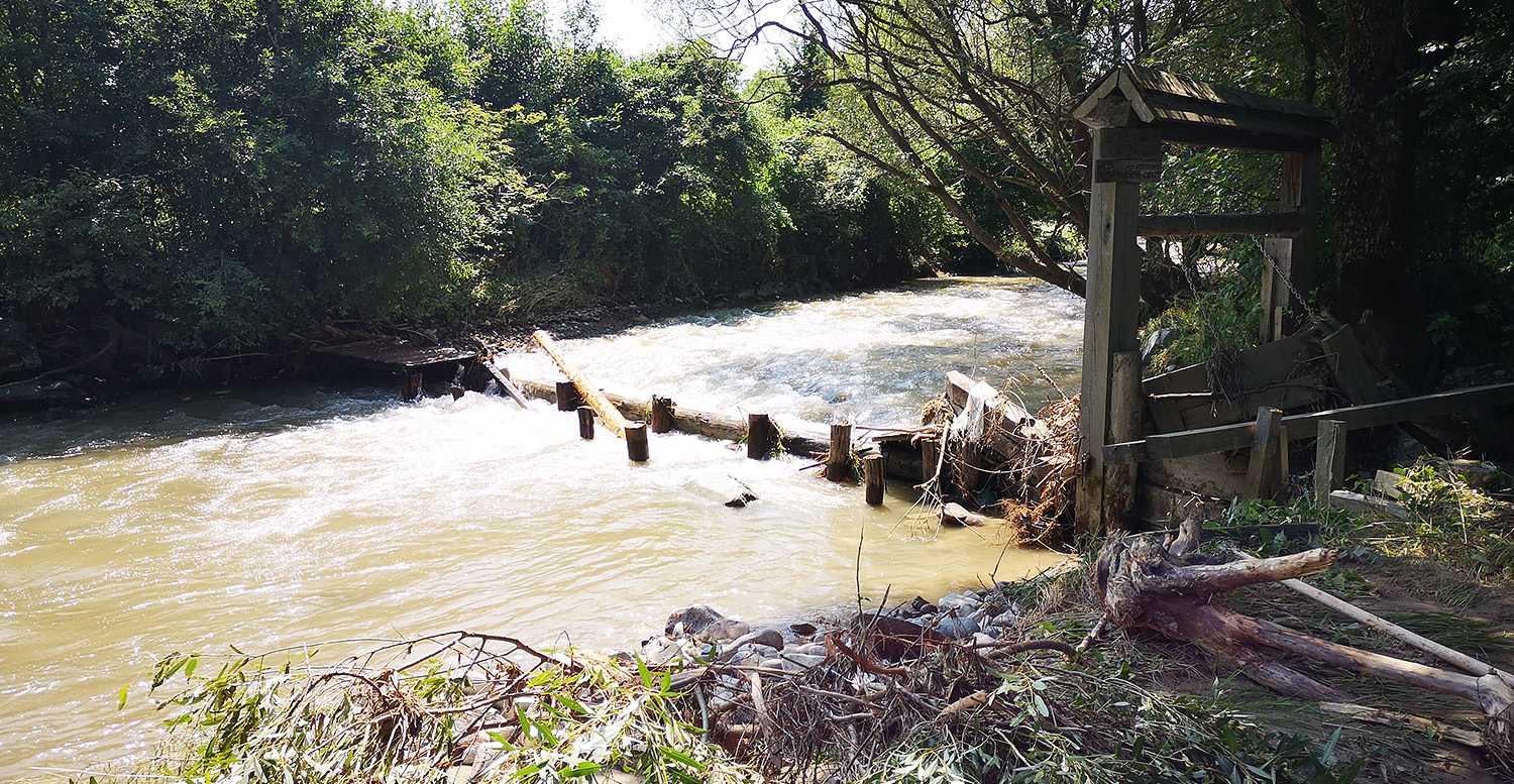 Po neurjih 17.7.2021 je bila poškodovana tudi Herčeva žaga na Mislinji (foto: Petra Kralj) Po neurjih 17.7.2021 je bila poškodovana tudi Herčeva žaga na Mislinji (foto: Petra Kralj)
