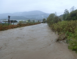 Slika 8: Meža, Otiški vrh - poplava 2012