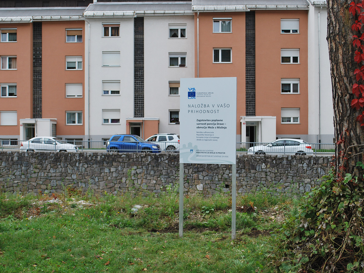 Spominska tabla v Mežici